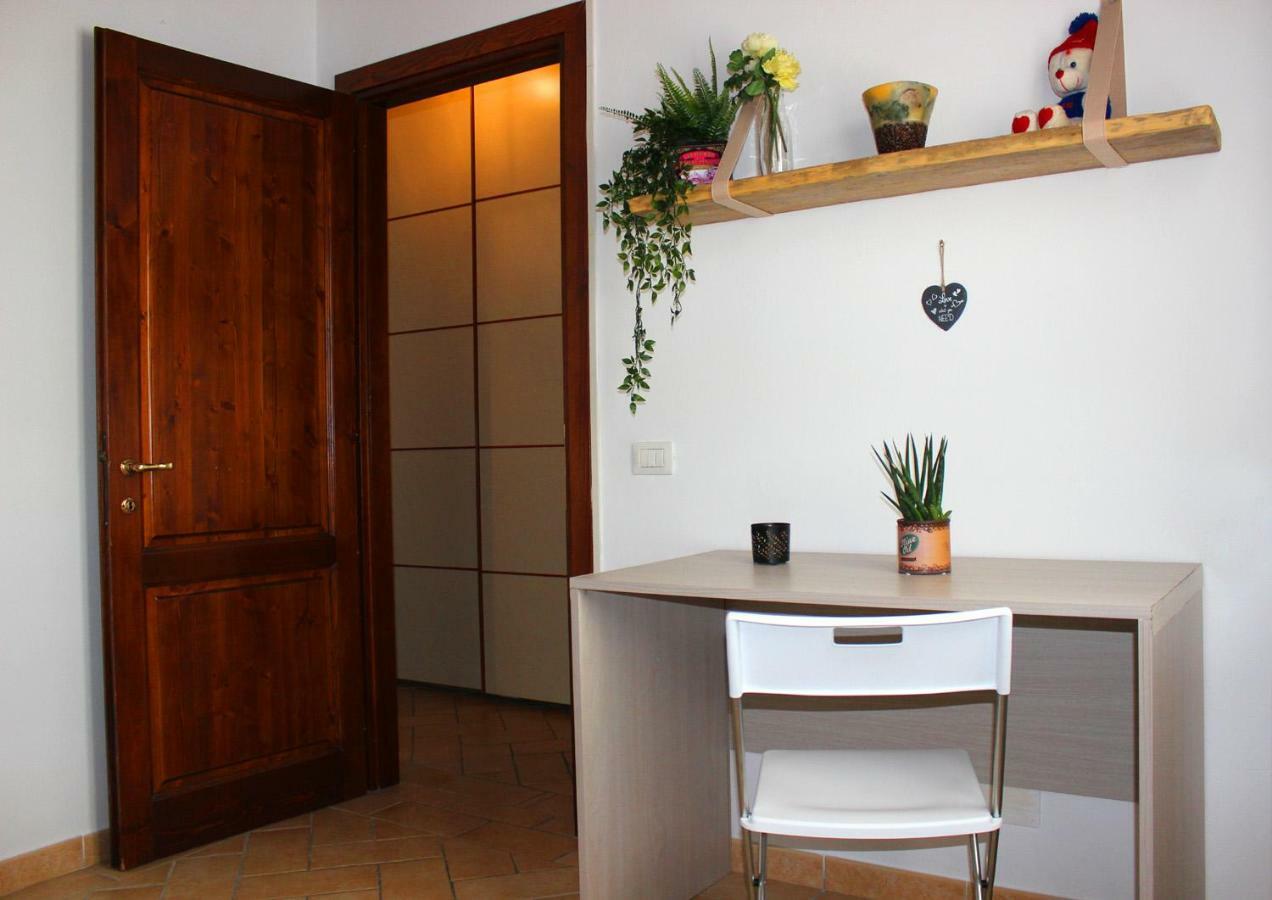 Apartamento Mina House Campi Bisenzio Exterior foto